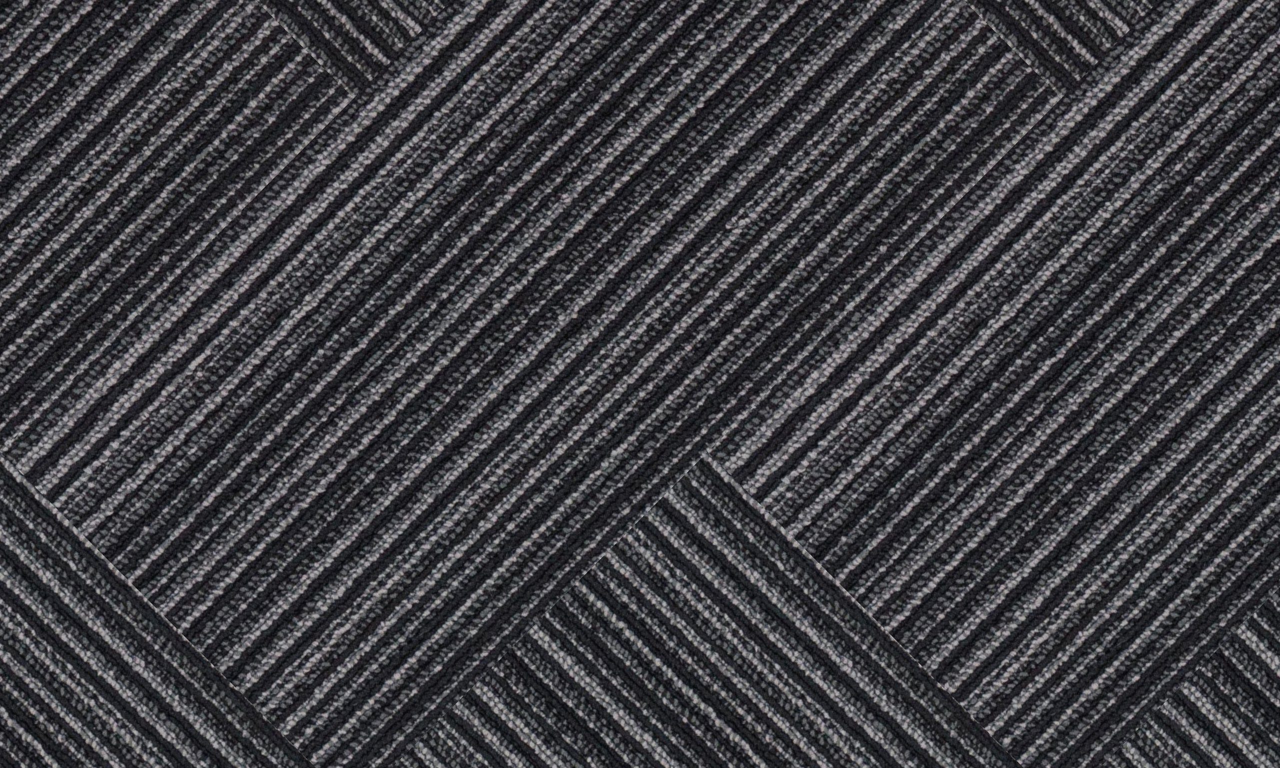 Fuzion Elmvale (7701) - Midnight Velvet